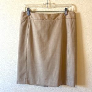 5/$10❤️❤️❤️Banana Republic Wool & Spandex Size 6P